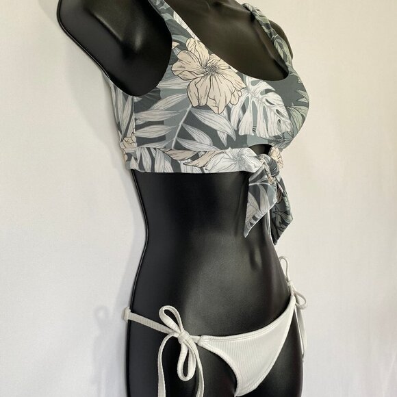 Sexy 2pc Bathing Suit - Picture 4 of 13